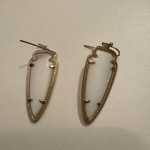 Kendra Scott earrings with box